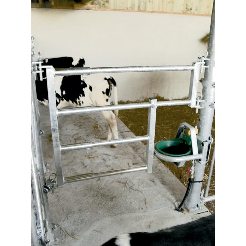 Ausziehbare kleine Tür mit Tränkenausnehmung - Länge 0,85 bis 1,20 m Ausziehbare kleine Tür mit Tränkenausnehmung - Länge 0,85 bis 1,20 m